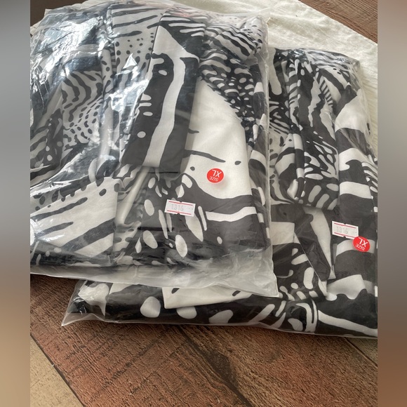 2pc Set - Picture 3 of 3